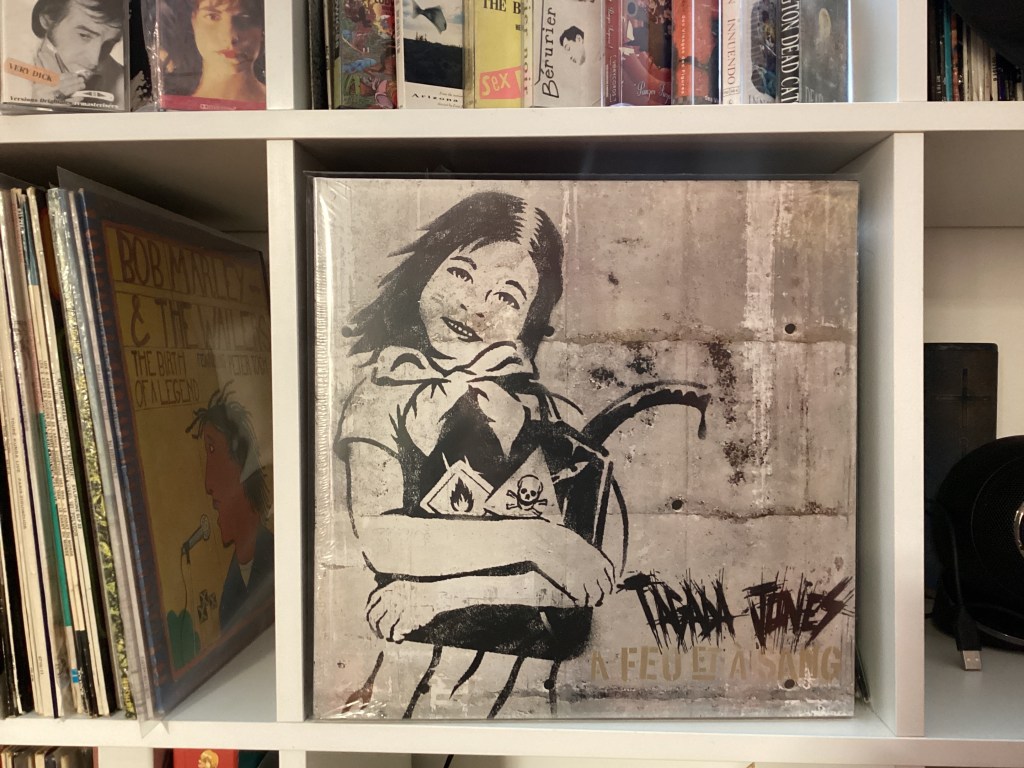 Un putain d'album en version Gold limitée à 1000 putains d'exemplaires et avec le putain de Didier Wampas sur le titre Elle ne voulait pas !!!